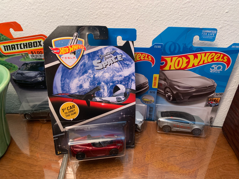 Illustration for article titled $TSLAQ Collection Grail Car
